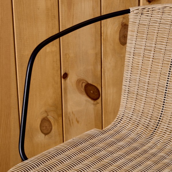 Стілець Eltiera з підлокітниками для саду та кафе