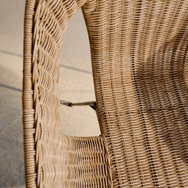 Стілець Eltiera – елегантність і комфорт для вашого інтер’єру