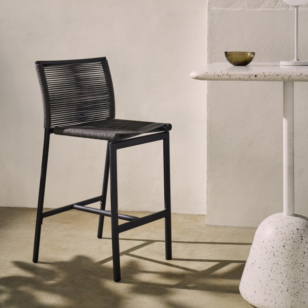 Напівбарний стілець Culip – сучасний стиль та комфорт для будь-якого інтер'єру