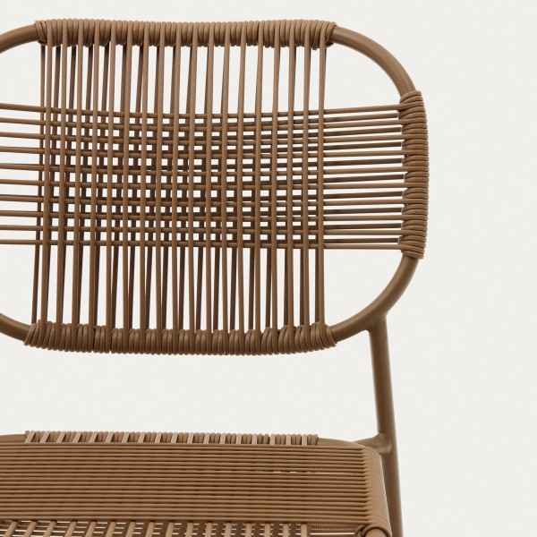 Стілець Talaier - комфорт та стиль для вашого інтер'єру та саду