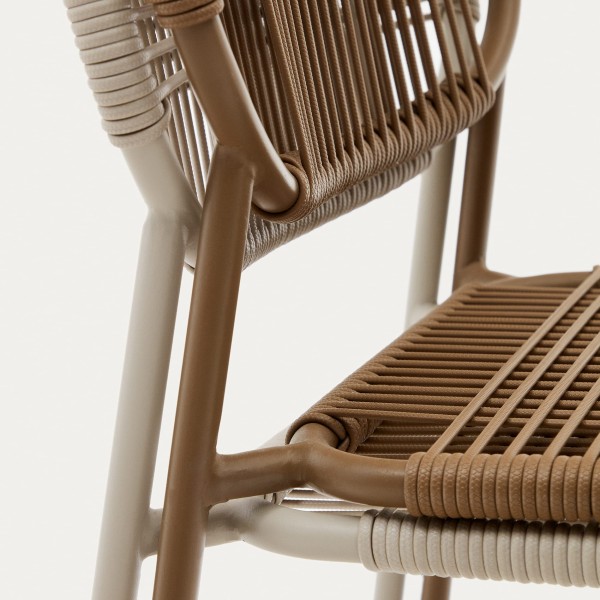 Стілець Talaier - комфорт та стиль для вашого інтер'єру та саду