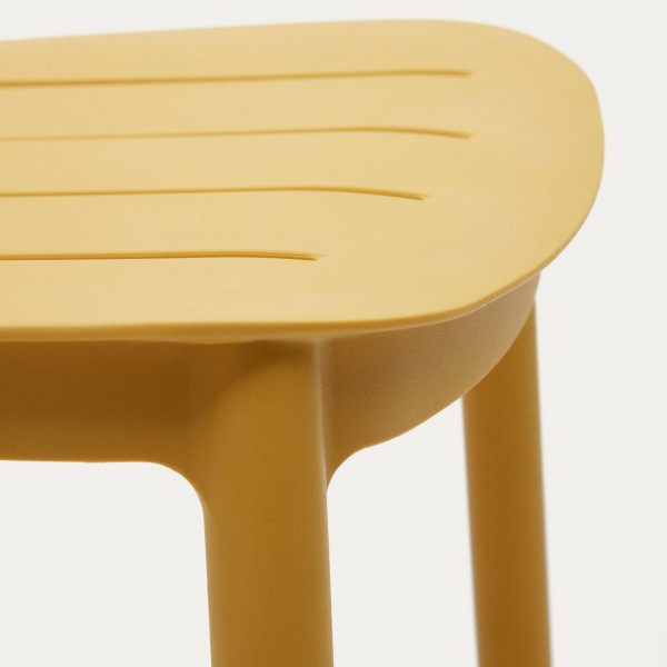 Барний стілець Morella — зручний стілець для барів та саду