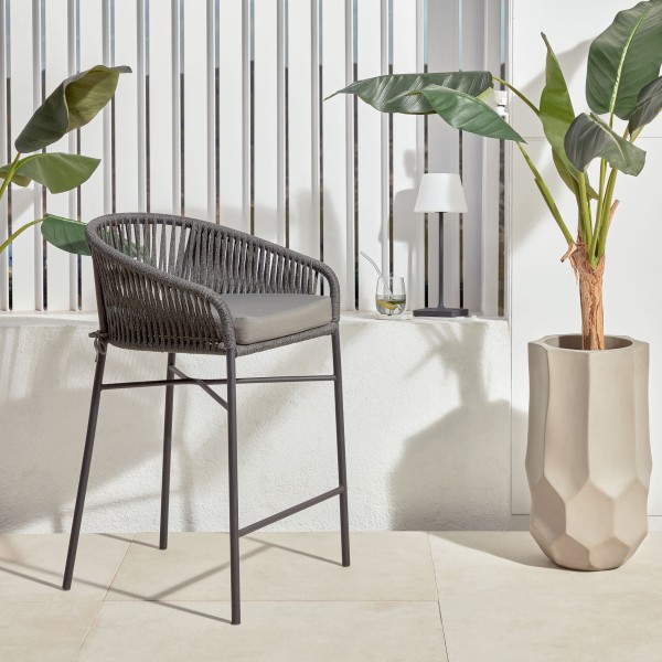 Барний стілець Yanet – стиль та комфорт для будь-якого інтер'єру