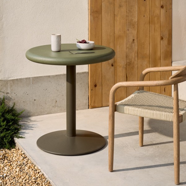 Круглий стіл Esilda для вулиці та саду