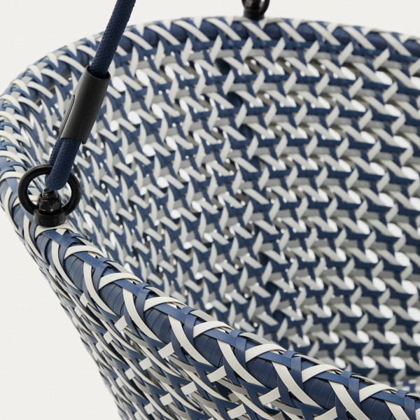 Підвісне крісло Saliga – ідеальне для вашого саду