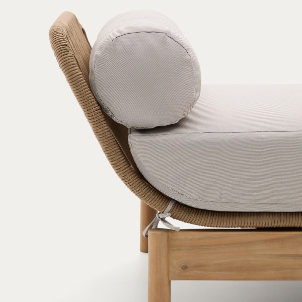 Диван-кушетка Catalina – зручність та елегантність для вашого саду