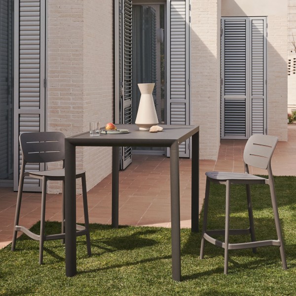 Барний стіл Culip — стиль та комфорт для вашого простору