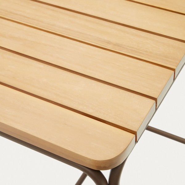 Барний стіл Salguer — стильний вибір для дому та кафе