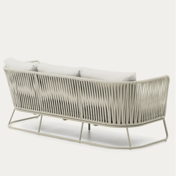 Диван Saconca – для комфортного відпочинку на вулиці