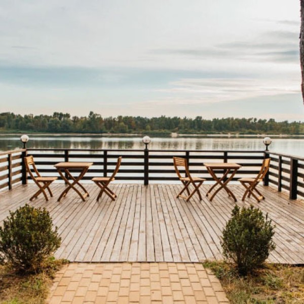 Стіл California Terrace – стильний вибір для кухні та вулиці