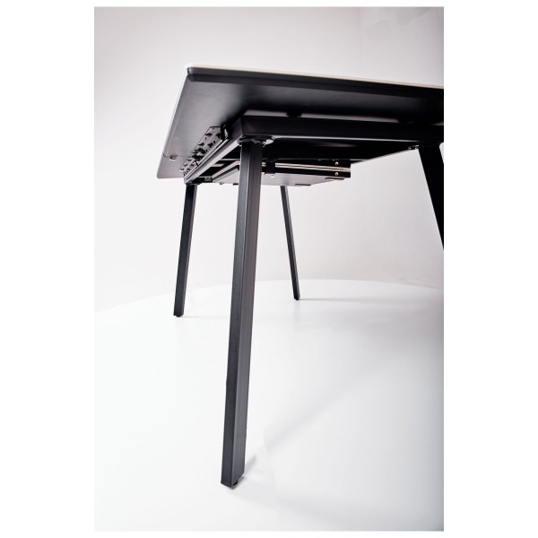 Стіл обідній розсувний Forester – для вашої сучасної кухні