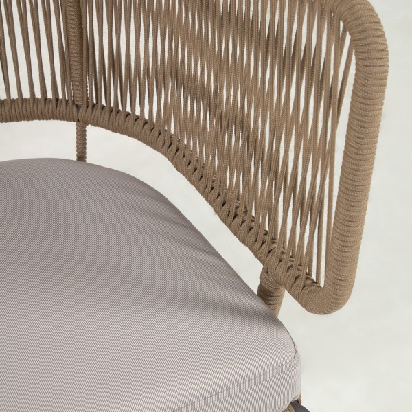 Диван Nadin – стильний садовий диван для вашого дому