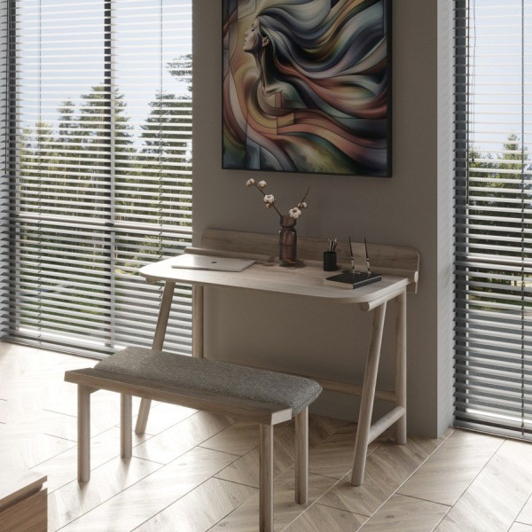 Письмовий стіл з масиву дерева