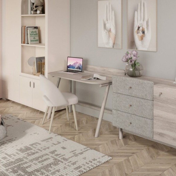 Письмовий стіл з масиву дерева