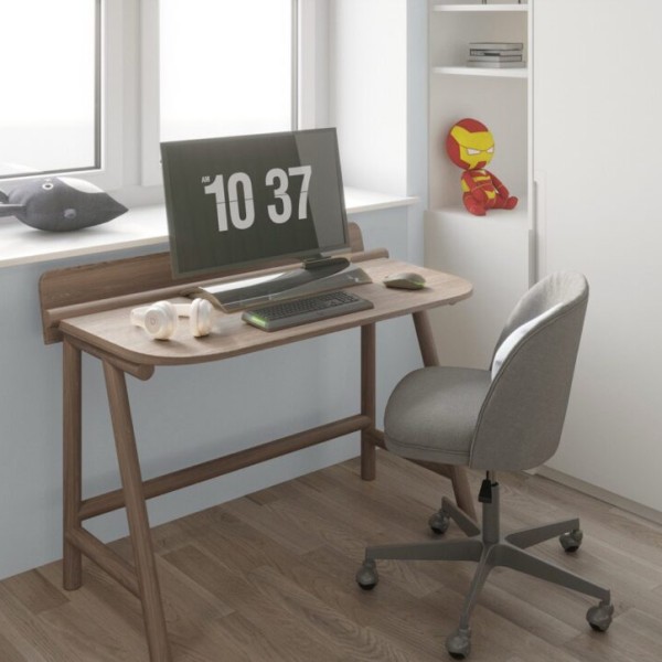 Письмовий стіл з масиву дерева