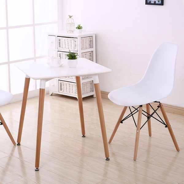 Стіл квадратний дерев'яний Нурі – ідеальний вибір для вашої кухні або кафе