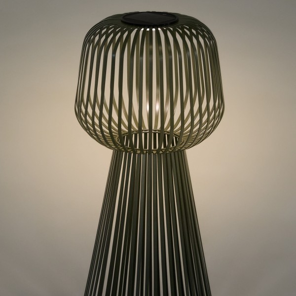 Підлоговий світильник Reiba – стильне вуличне освітлення