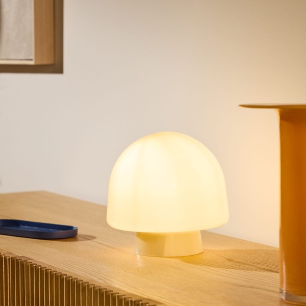 Настільна лампа Reig – елегантне освітлення для вашого інтер'єру