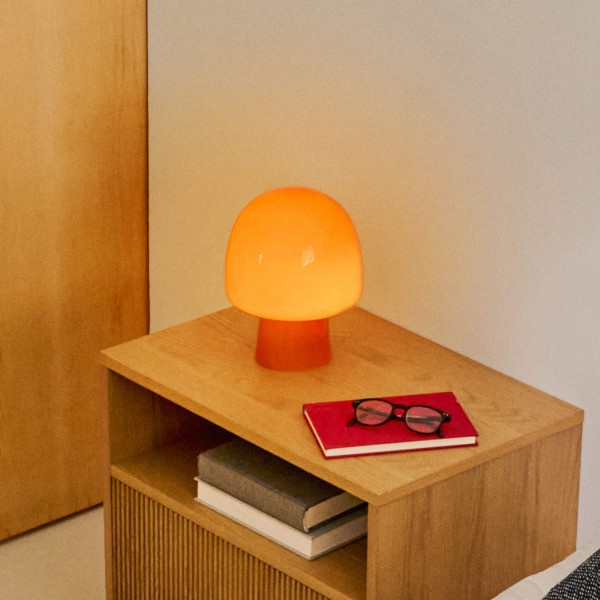 Настільна лампа Reig – елегантне освітлення для вашого інтер'єру