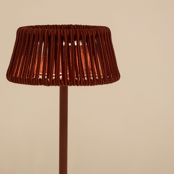 Настільна лампа Aldet - стильне та енергоефективне освітлення