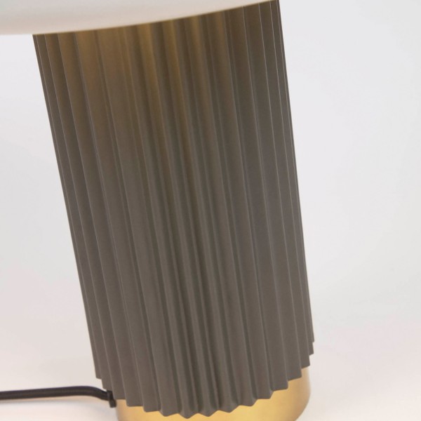 Настільна лампа Serenella – стильне освітлення для вашого дому