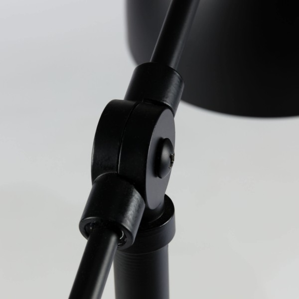 Настільна лампа Scarlett – елегантне рішення для вашого інтер'єру