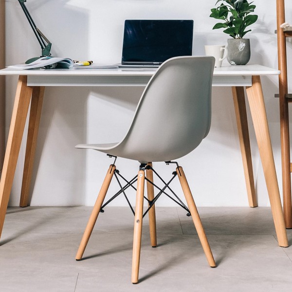 Стілець пластиковий Тауер Вуд