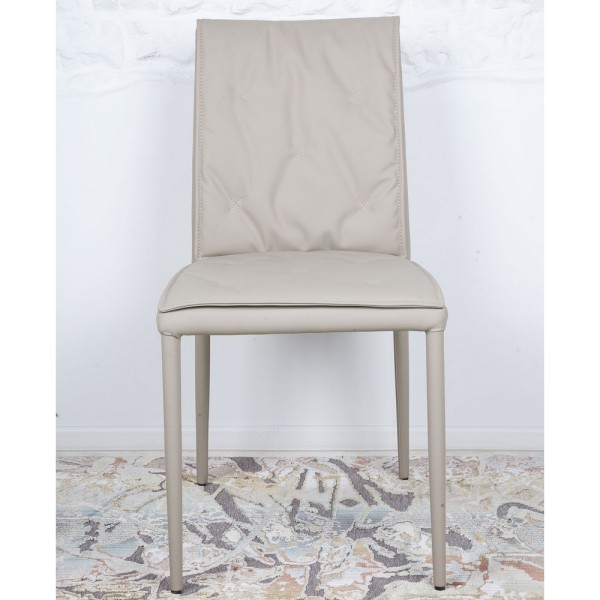 Стілець Navarra: стиль та комфорт для вашої кухні