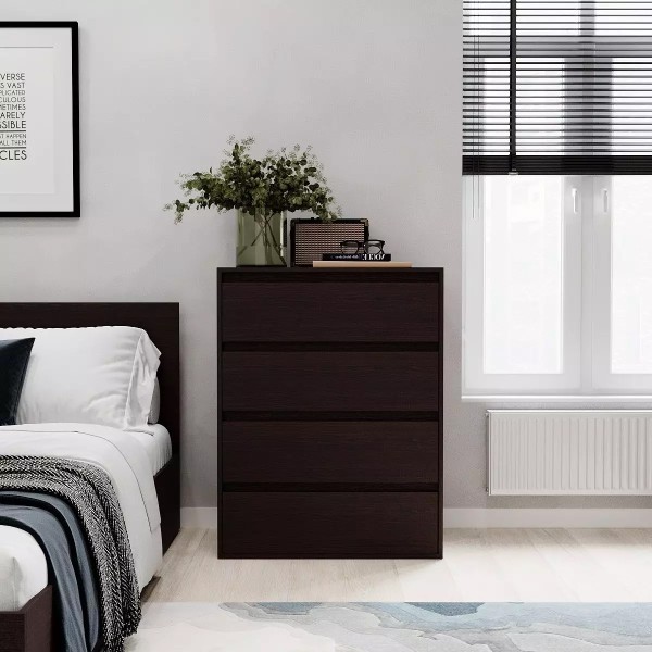 Комод 4 Light – сучасний вибір для вашої оселі