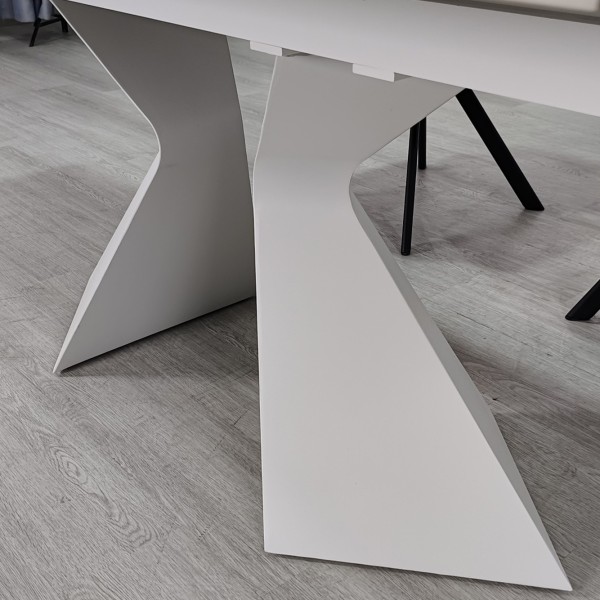 Стіл Laura Ceramic