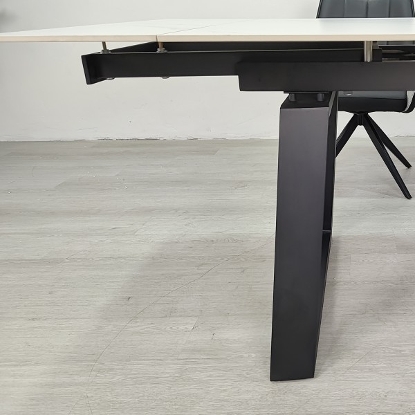 Стіл Bernard Ceramic