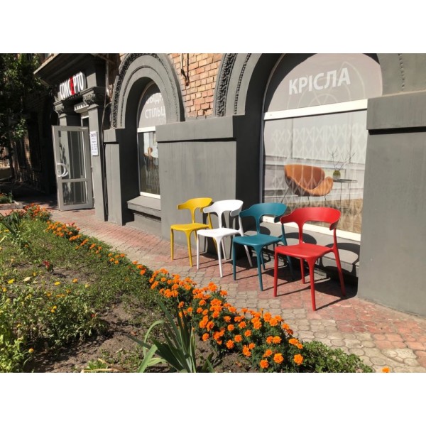 Стілець LUCKY (Лаккі) — сучасний та зручний стілець для кухні та саду