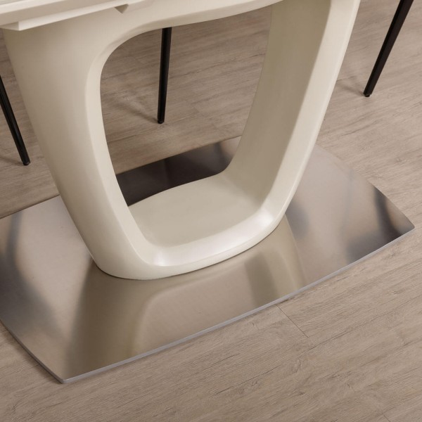 Стіл Ottawa – стильний і практичний стіл для вашої кухні