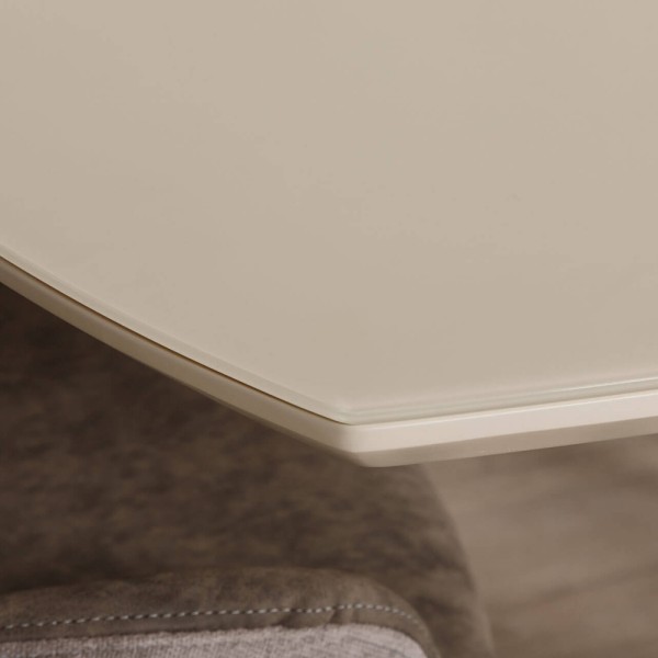 Стіл Ottawa – стильний і практичний стіл для вашої кухні