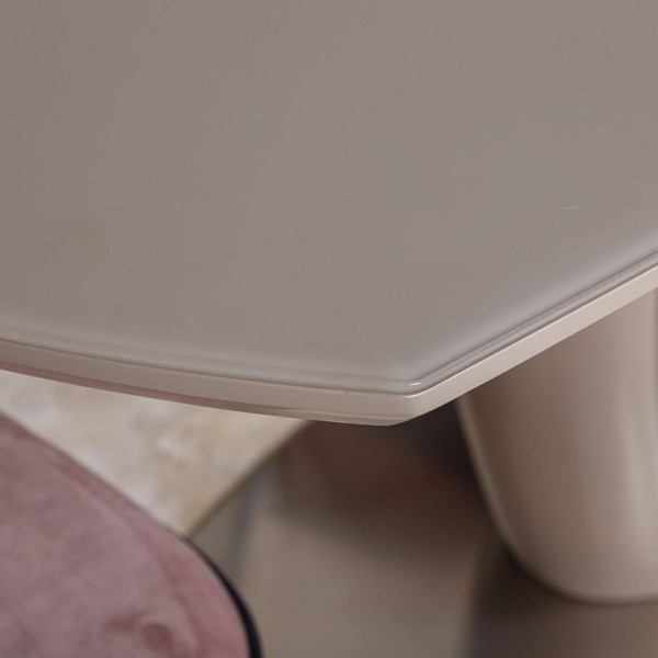 Стіл Ottawa – стильний і практичний стіл для вашої кухні