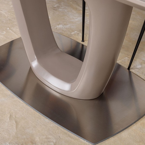 Стіл Ottawa – стильний і практичний стіл для вашої кухні