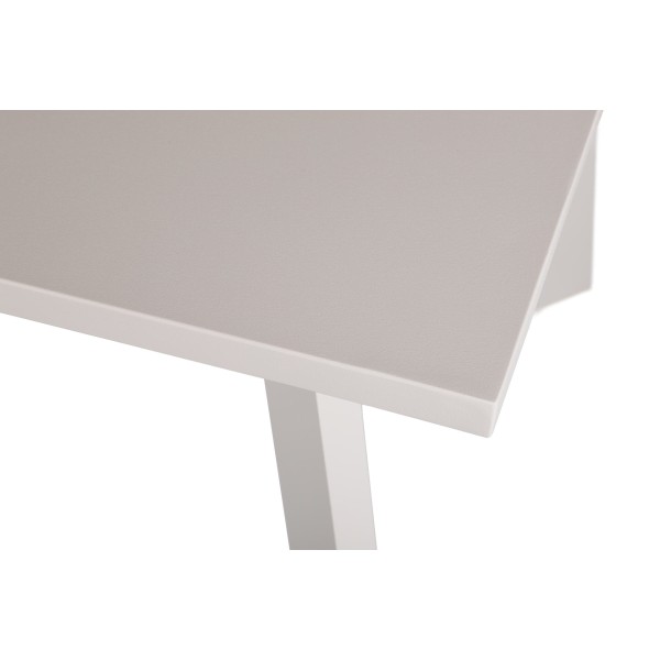 Стіл Caracas (Каракас) – стильний і практичний для вашої кухні або вулиці