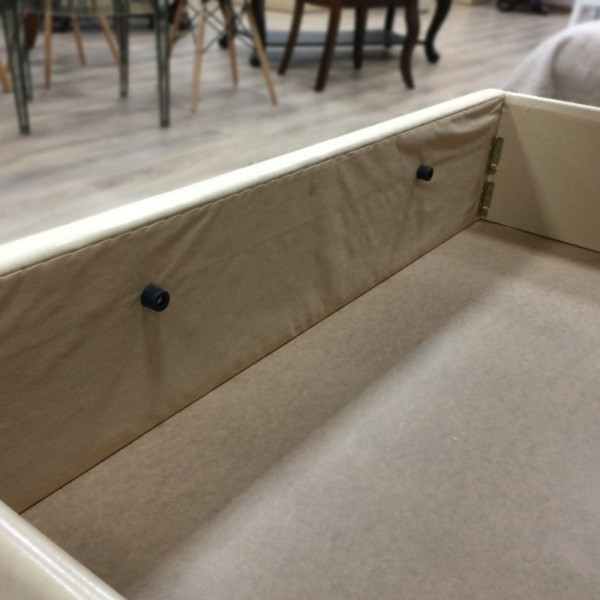 Ліжко Джустіна беж-карамельний