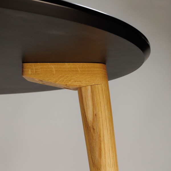 Круглий стіл Dan для кухні та кафе