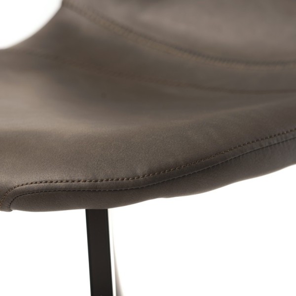 Напівбарний стілець B-16 – сучасне рішення для вашого інтер’єру