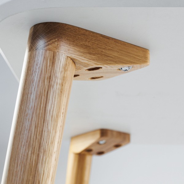 Стіл Dan 80x80 – квадратний кухонний стіл із дуба