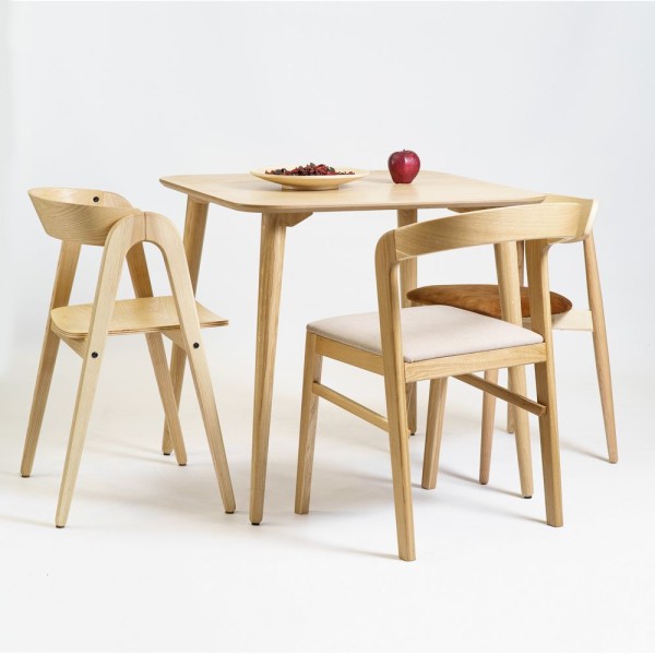 Стіл Dan 80x80 – квадратний кухонний стіл із дуба