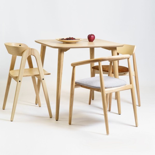 Стіл Dan 80x80 – квадратний кухонний стіл із дуба