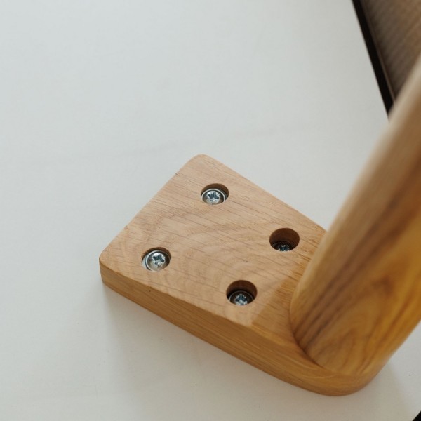 Стіл Dan 80x80 – квадратний кухонний стіл із дуба