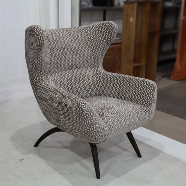 Крісло Челентано на ніжках — для стильного інтер'єру