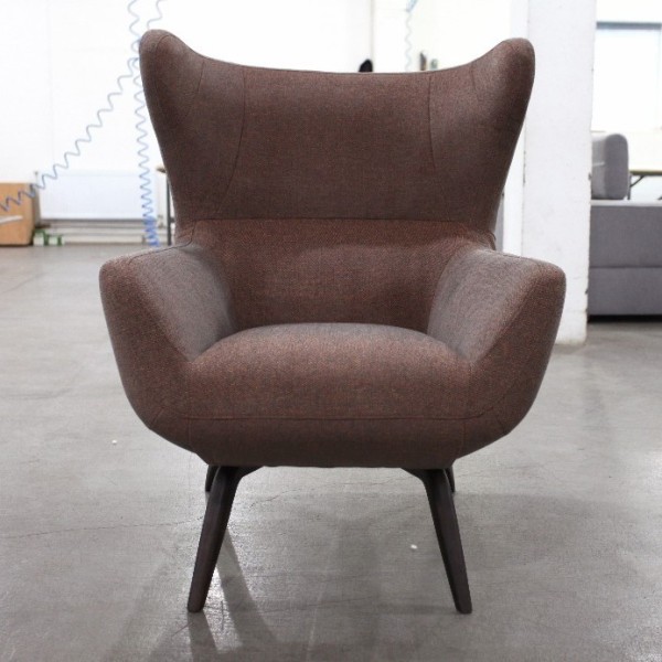 Крісло Челентано на ніжках — для стильного інтер'єру