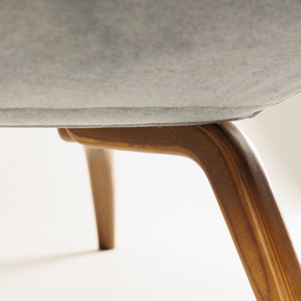 Крісло Челентано на ніжках — для стильного інтер'єру