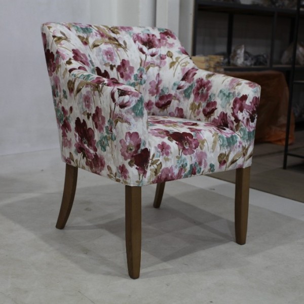 Крісло Соната — зручність та стиль для вашого дому та кафе