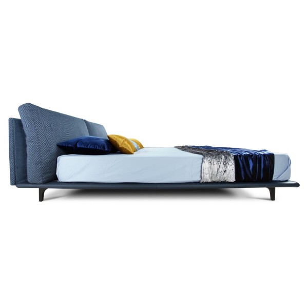 Ліжко Версаче для вашої спальні