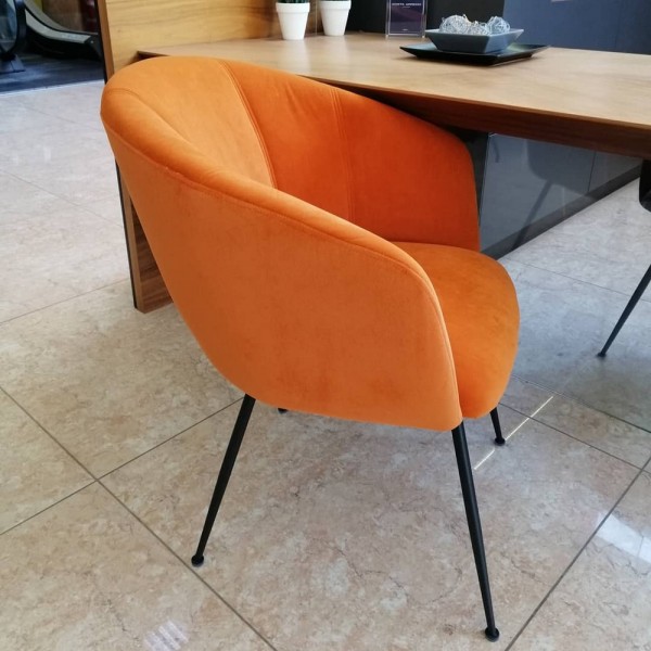 Стілець M-60 для кухні та кафе з підлокітниками